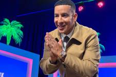 El reguetonero puertorriqueño Daddy Yankee habla durante el tercer día de la Semana de la Música Latina de Billboard este miércoles, en el teatro The Fillmore, en Miami Beach.