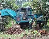 En un Operativo en Yutzupino se incautaron 37 máquinas y 23 motores de extracción que trabajaban en minería ilegal en Napo.