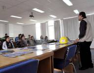 Un grupo de estudiantes en una aula de la Universidad Central (imagen referencial).