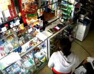 Foto del momento del robo en el sector Sierra Hermosa de Calderón