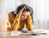 Los estadounidenses son pesimistas sobre la economía, pero siguen gastando.