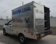 Carro de medicina legal.