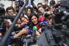 La abogada de la jugadora Jenni Hermoso, Carla Vall, atiende a los medios después de una diligencia contra el expresidente de la Real Federación Española de Fútbol (RFEF) Luis Rubiales.