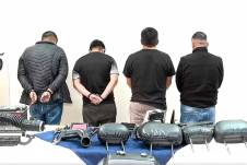 Familia robaba partes de autos