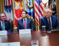 WASHINGTON (EE.UU.), 26/08/2025.- Presidente de EE. UU., Donald Trump, con Secretario de Estado, Marco Rubio, en reunión de gabinete en la Casa Blanca.