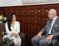 Verónica Abad en su primera reunión con el vicepresidente Alfredo Borrero.