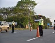 Los agentes de tránsito se ubican en las principales carreteras del Ecuador.