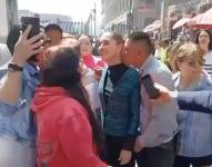 Claudia Sheinbaum fue acosada en un evento público. ¿Dónde está su seguridad?