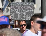 Masivas protestas del Día del Trabajo acusan a Trump de favorecer a los ricos.