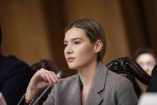 La Ministra compareció en la Asamblea Nacional para hablar de los permisos otorgados para la construcción de un proyecto inmobiliario en Olón.