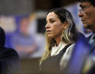 Andrea González durante el velatorio de Fernando Villavicencio.