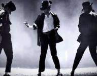 Michael Jackson bailando en su presentación de su canción Billie Jean.