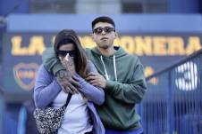 El club argentino Boca Juniors abrió su estadio La Bombonera, en Buenos Aires, para dar el último adiós a su entrenador, Miguel Ángel Russo, fallecido el miércoles a los 69 años