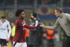 Ángelo Preciado, defensa del Sparta Praga, celebra su gol contra el Legia de Varsovia en la cuarta jornada de la fase inicial de la Conference League.