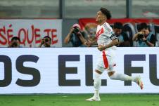 Paolo Guerrero celebró un gol con la selección de Perú