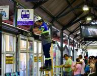 El sistema de transporte Metrovía, que es usado por unas 154 000 personas al día, atraviesa un proceso de modernización.