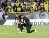 Por primera vez Brasil ha jugado con la camiseta de color negro para luchar contra el racismo.