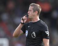La Premier League tomará medidas para mejorar la comunicación entre los árbitros y el VAR.