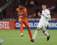 Mauricio Martínez en un partido con Liga de Quio