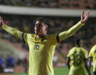 AMDEP473. LA PAZ (BOLIVIA), 12/10/2023.- Kendry Páez de Ecuador celebra su gol hoy, en un partido de las Eliminatorias Sudamericanas para la Copa Mundial de Fútbol 2026 entre Bolivia y Ecuador en el estadio Hernando Siles en La Paz (Bolivia). EFE/ Luis Gandarillas