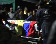 FOTOGRAFÍA DE ARCHIVO DEL ENTIERRO DE FERNANDO VILLAVICENCIO.