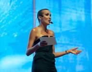 La Flaca Guerrero durante su intervención en el evento organizado por la Cámara de Comercio de Guayaquil, el 4 de diciembre de 2025.