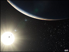 Descubren sistema planetario parecido al nuestro