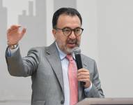 El alcalde de Quito, Pabel Muñoz, durante un evento oficial el 10 de diciembre de 2025.