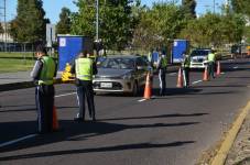 Agente civil de tránsito en zonas clave de la ciudad.