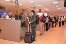 Imagen referencial del control de migración en Quito.