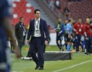 Entrenador de Liga de Quito, Josep Alcácer, en el partido contra el Junior de Barranquilla