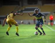 Lautaro Pastrán en un partido con el Everton de Chile