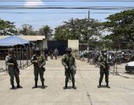 Militares vigilan la Penitenciaría del Litoral
