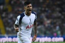 Cristian Cuti Romero, defensor y capitán del Tottenham.