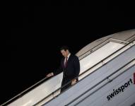 El secretario de Estado de EE. UU., Marco Rubio, en su llegada al aeropuerto de Quito.