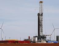 El precio del barril de petróleo intermedio Texas cierra esta semana con una revalorización de casi el 8%.