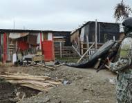 En Durán se derrumbaron varias casas que eran utilizadas como guaridas y lugar de reuniones de miembros de GDO: Esas viviendas pertenecían a personas que fueron desplazadas a otras zonas.