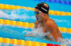 Tomás Peribonio, nadador ecuatoriano.