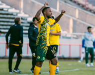 Ayrton Preciado celebración