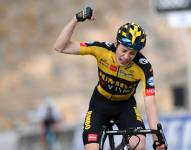 El subcampeón de la pasada edición atacó al ganador de las dos últimas a falta de menos de 5 kilómetros de meta.