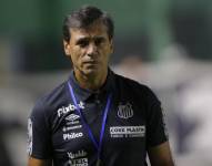 Fabián Bustos perdió ante Deportivo Táchira y agravó su situación en el Santos.