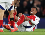 Gabriel Magalhães lesionado.