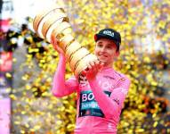 Jai Hindle (Bora Hansgrohe) se mostró orgulloso de ser el primer ciclista australiano ganador del Giro de Italia.