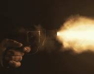 En el lugar del crimen se encontraron seis vainas percutidas, una bala deformada y un dispositivo móvil.