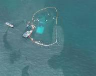 Alerta de derrame de diésel tras naufragio de un barco en las Islas Galápagos