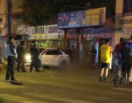Sicarios persiguieron a tiros a ocupantes de un carro en Guayaquil: hay un muerto y tres heridos