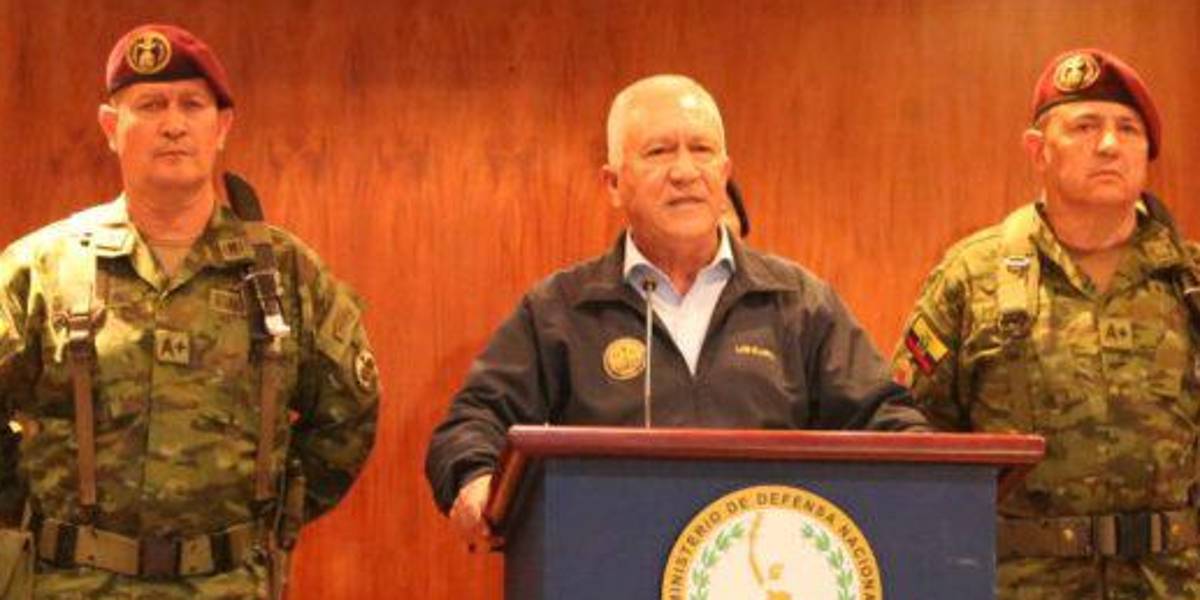 Asesinato Fernando Villavicencio: Las mafias le han declarado la guerra al Ecuador. El Estado y las FF.AA. responderán con todo su poder, dijo el ministro de Defensa