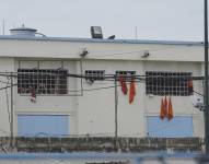 Exteriores de la cárcel de Machala.