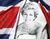 Foto de archivo de un tributo en memoria de la princesa Diana de Gales.