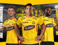 Carlos Tévez posó junto a Damián Díaz y Leonai Souza con la nueva 'piel' amarilla.